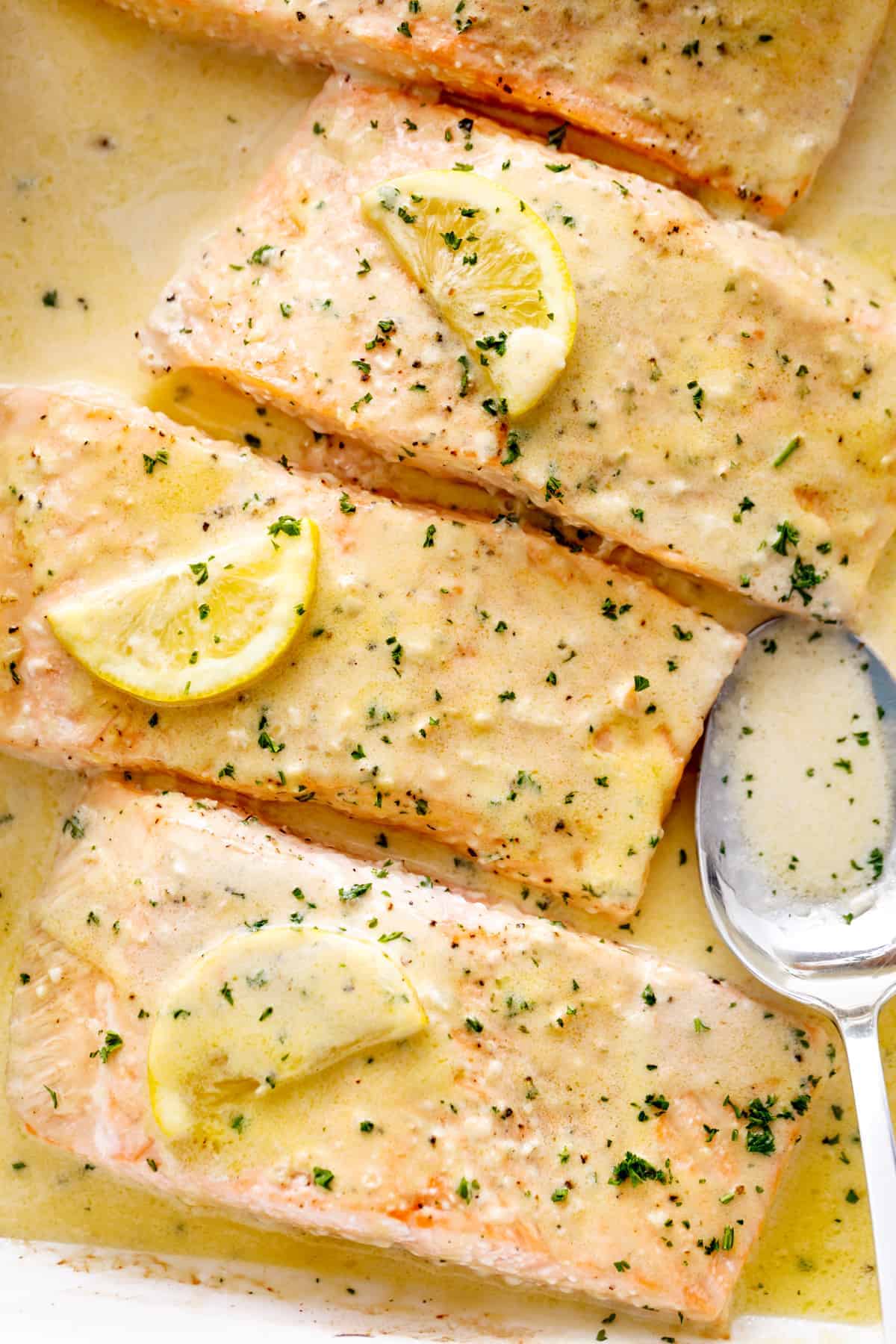 Easy Baked Salmon with Lemon Butter Cream Sauce: Weeknight Elegance